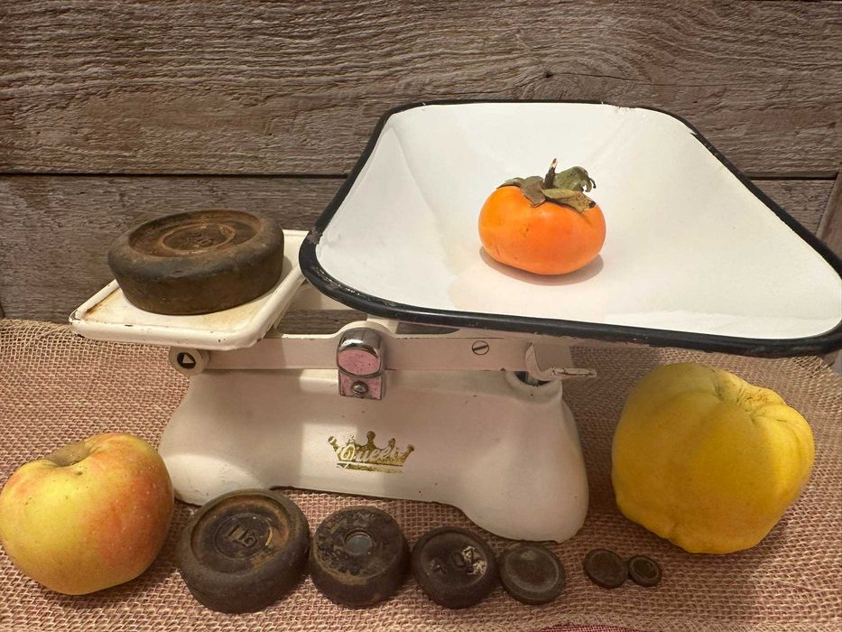 Винтидж кухненска везна