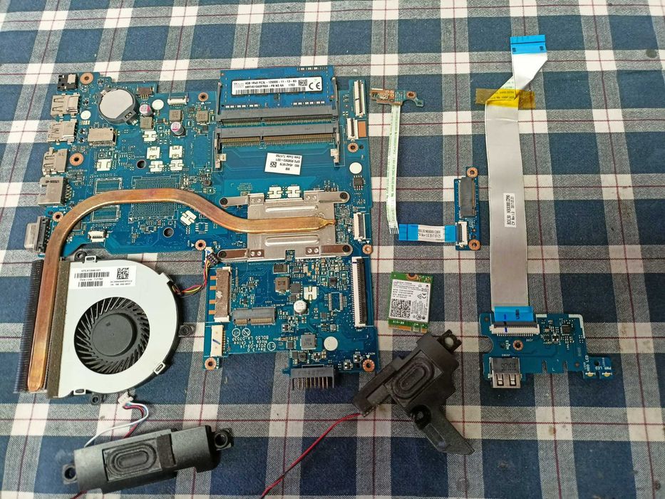 Elemente HP 250 g4 250 G5 HP 15 serie AY000 AF000 AC000 BA000