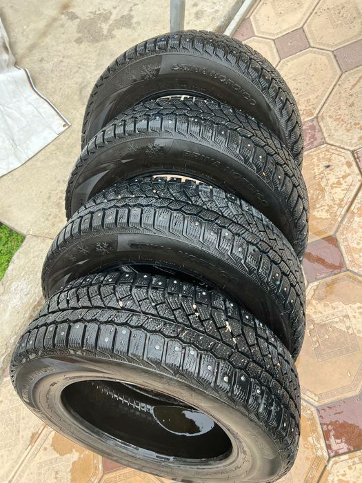 Зимние шины р15 продам