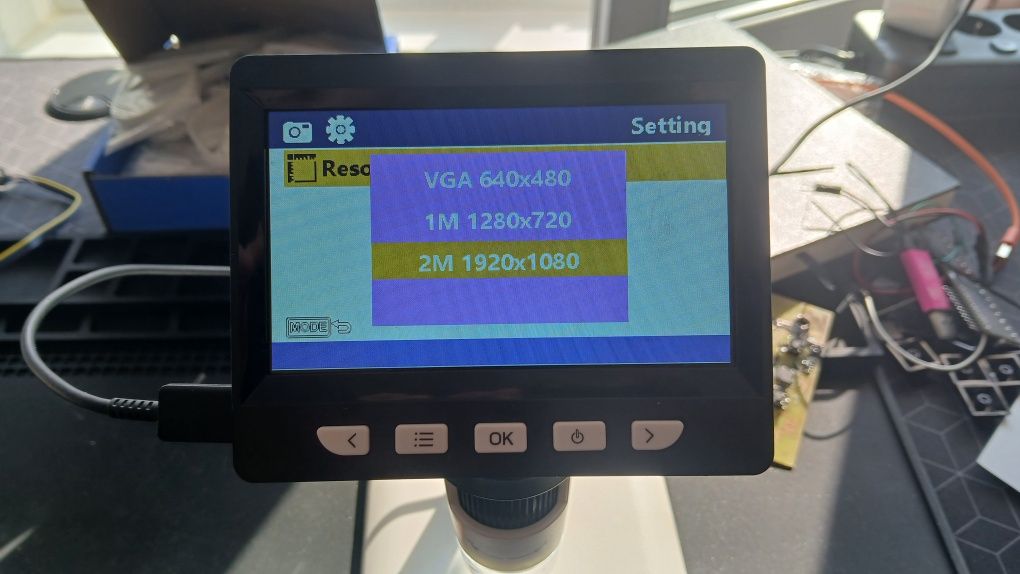 Microscop electronic