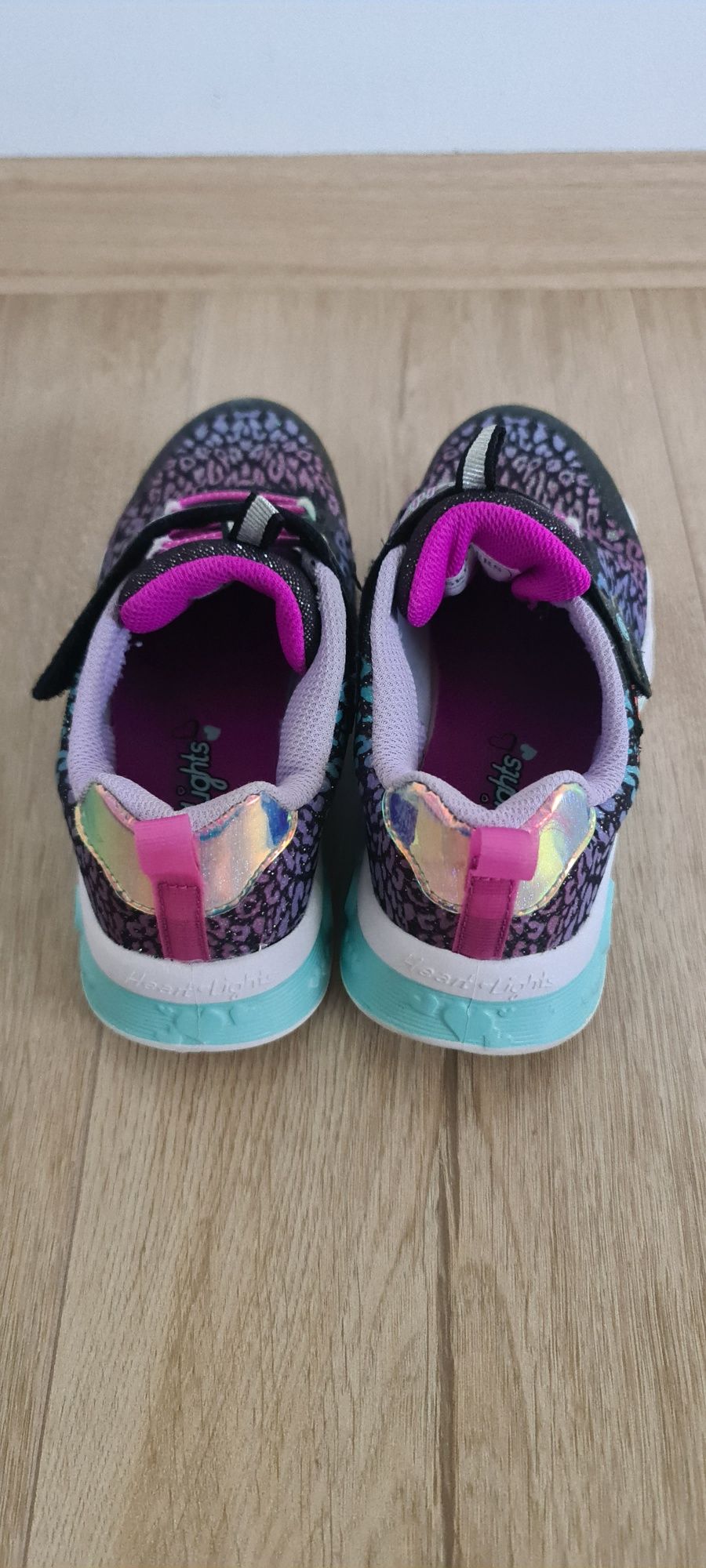 Skechers спортни обувки за деца момиче ,31 номер