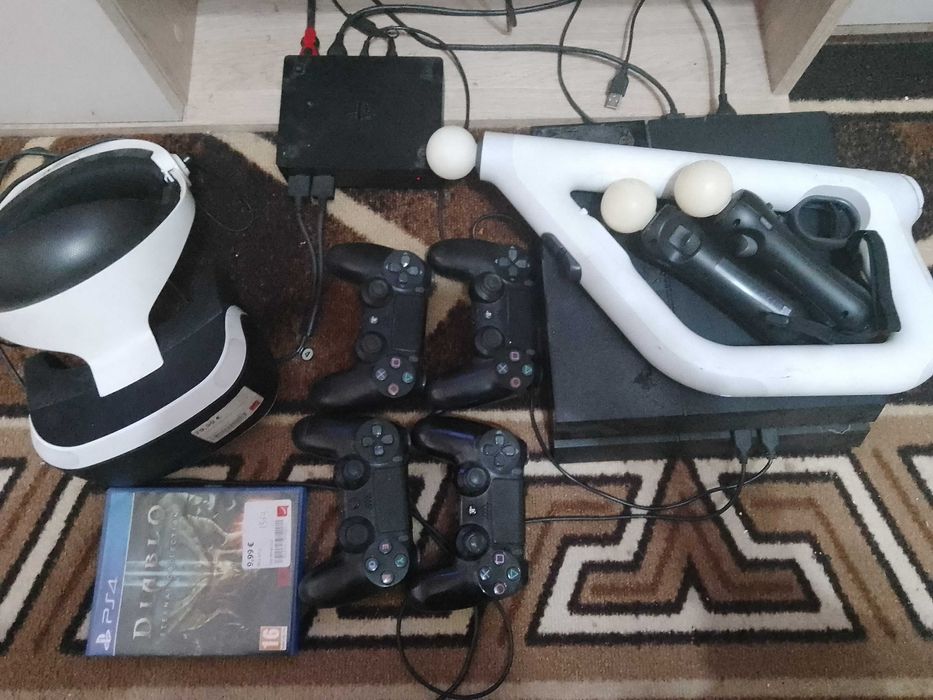 Playstation 4 + VR 1 пълен комплект: автомат, очила, камера и 2 мув к.