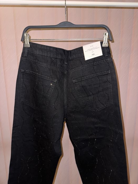 Черни дамски дънки с камъни