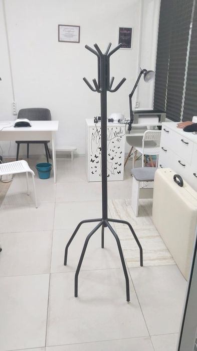 Продам вешалку очень компактный