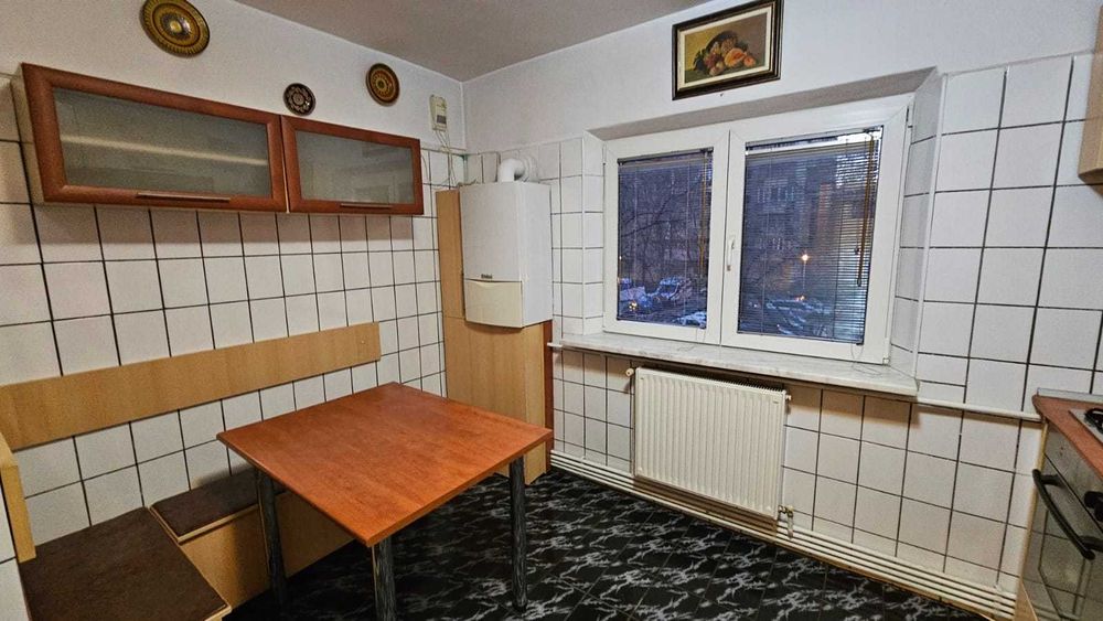 Apartament 3 camere de inchiriat - zona MALL VITAN