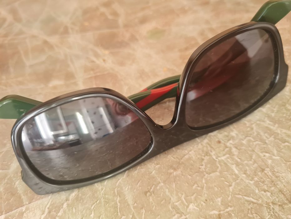 Se vinde Ochielari originali Gucci