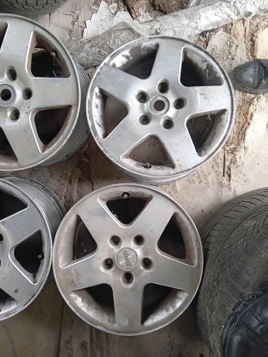 Лята джанта 15ка 5×114.3 200лв