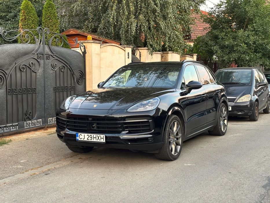 Porsche Cayenne S, 441 cai, 2.9 benzina, soft close, scaune gts, panoramic, matrix