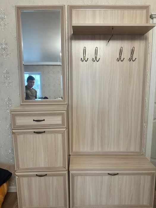 Шкаф для прихожий
