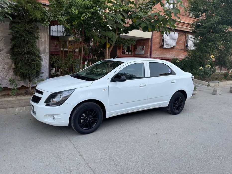 Chevrolet Cobalt Midnight сотилади Ок, К,ора ва Серий рангларда