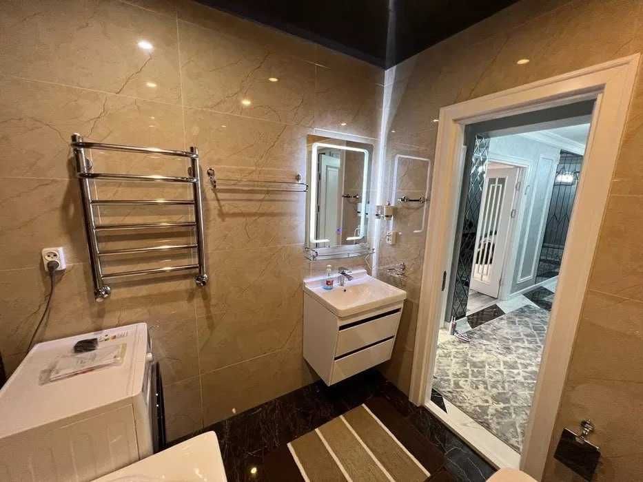 Срочно Продаю 3-х ком. Новую квартиру/ Новостройка/ Мега Планет! 372*