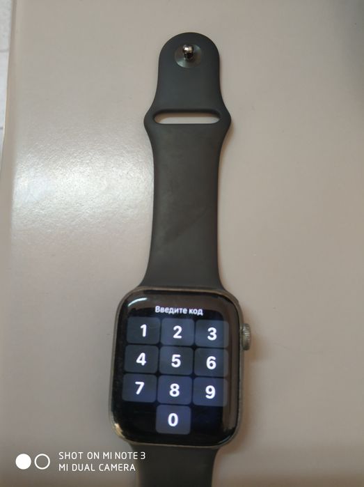 Часовник apple 5 използван