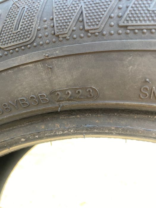 Kumho 215/60/17С - 2 бр.