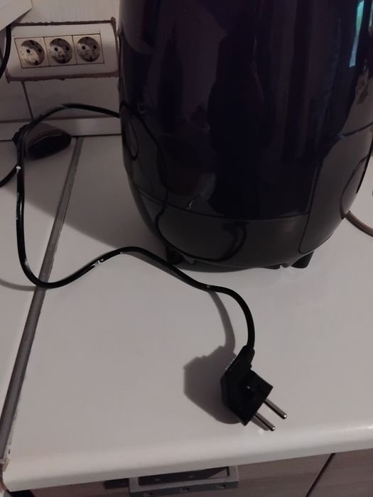 Airfryer(Friptoză pe aer cald)