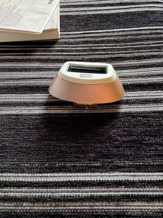 Фотоепилатор Philips Lumea Prestige BRI 965