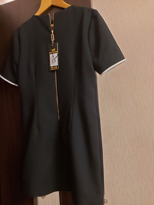 Продам новое платье