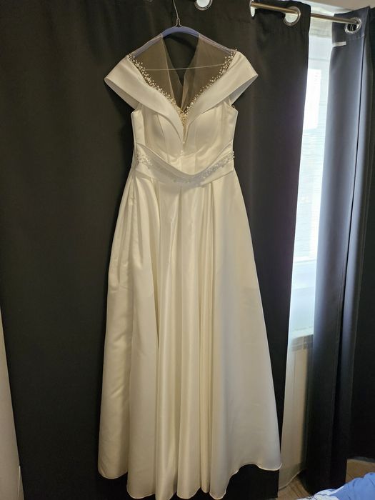 Rochie mireasă albă