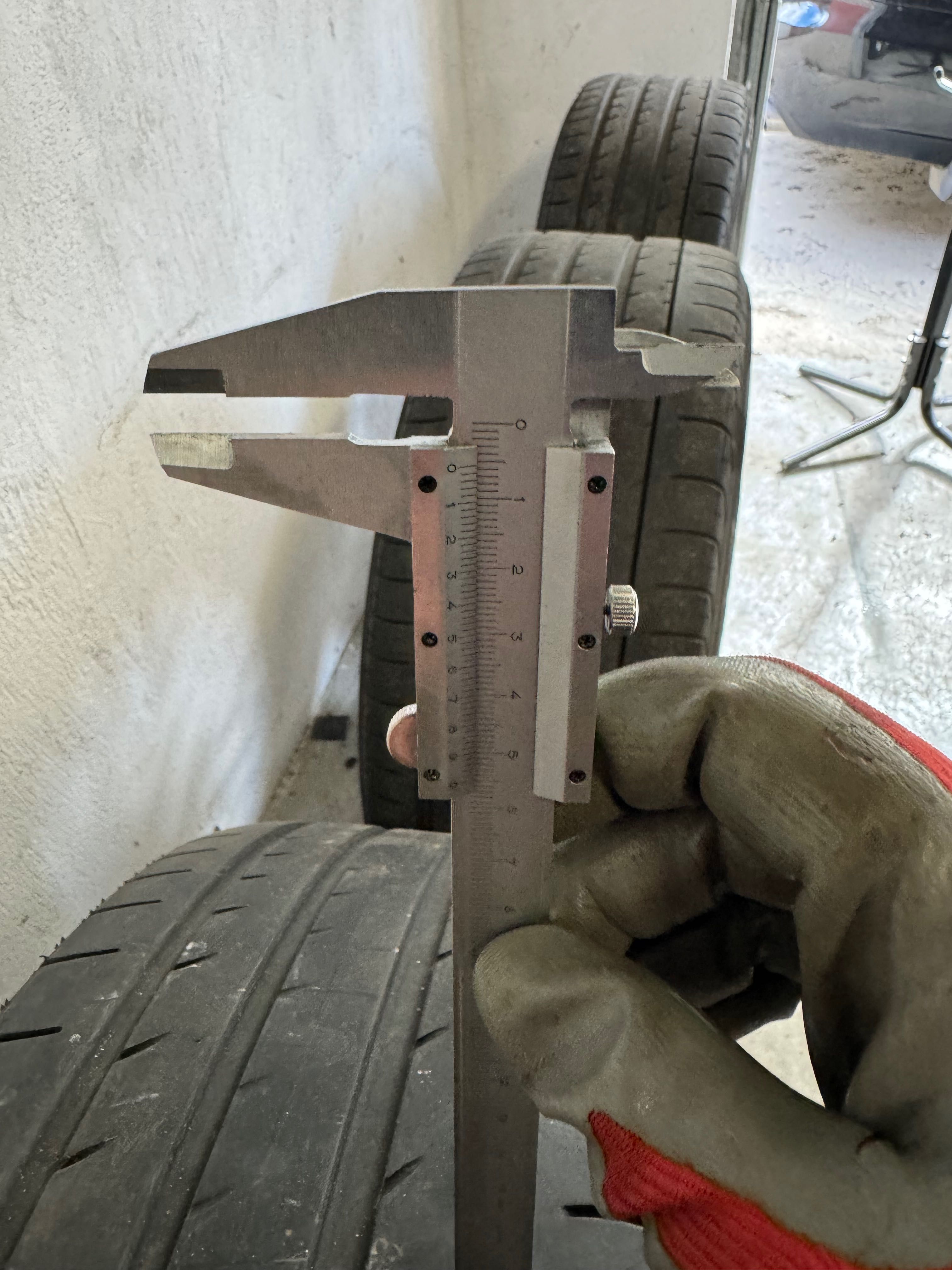 Оригинални джанти Ауди Speedline 19 гуми Yokohama Advansport 255 40 19