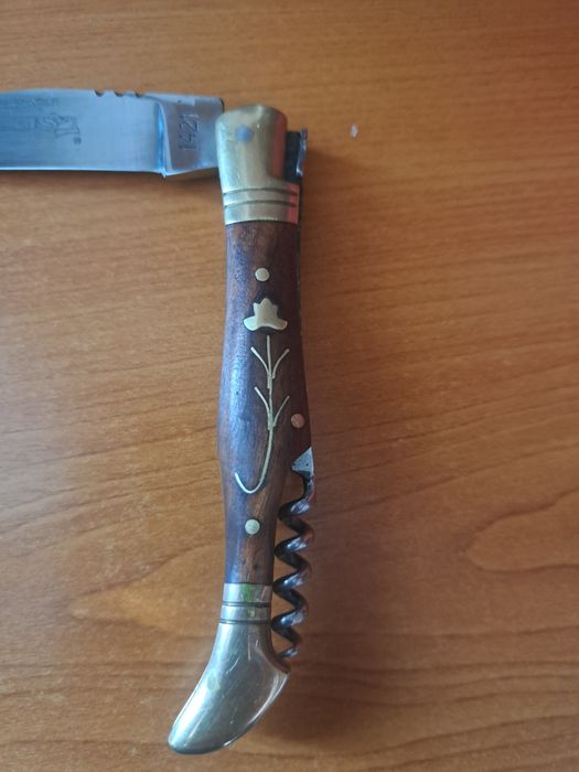 Briceag Laguiole Bougna