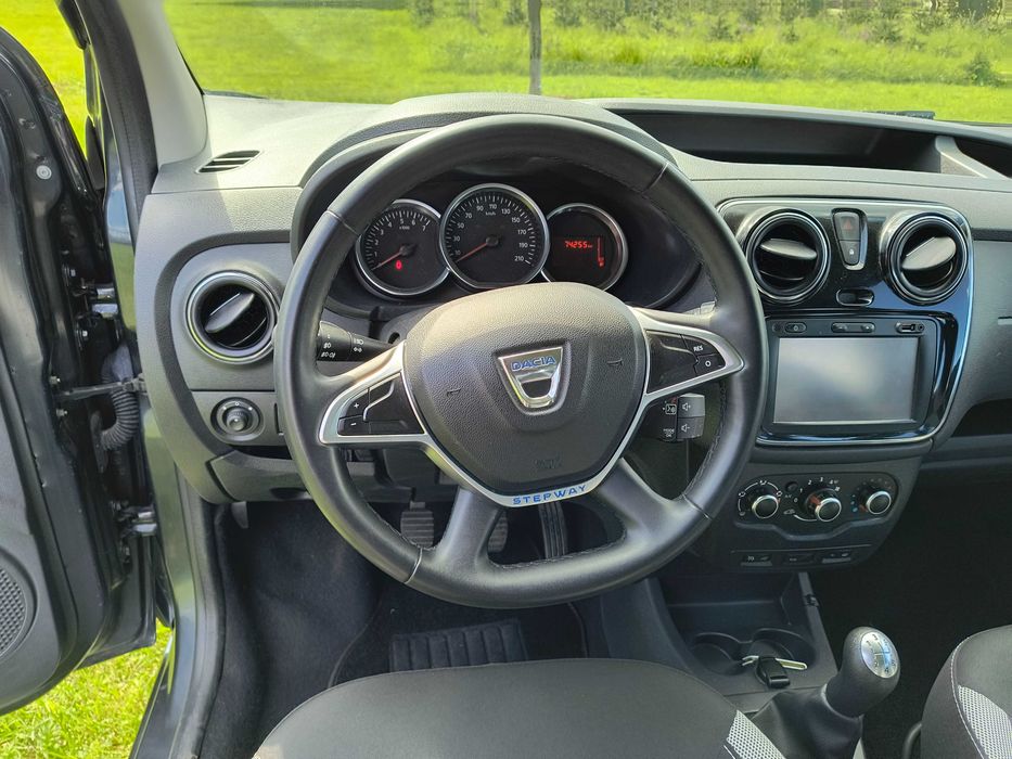 Vând Dacia dokker stepway 2018