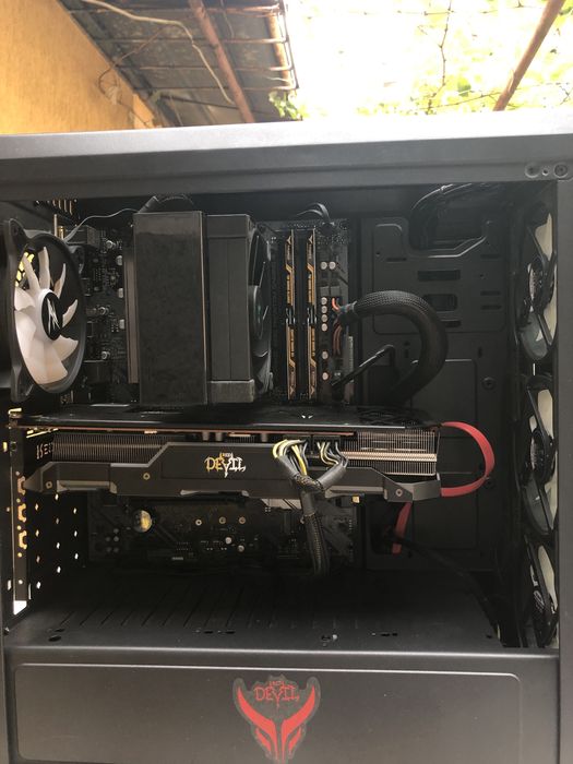 Геймърски компютър ТОП ТОП ТОП!!!