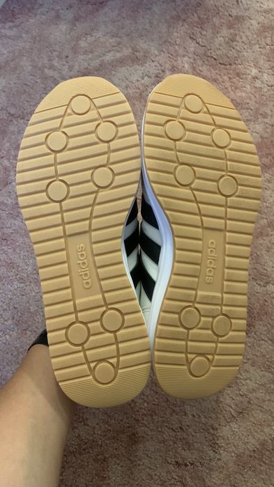 Маратонки Adidas run 70’s нови
