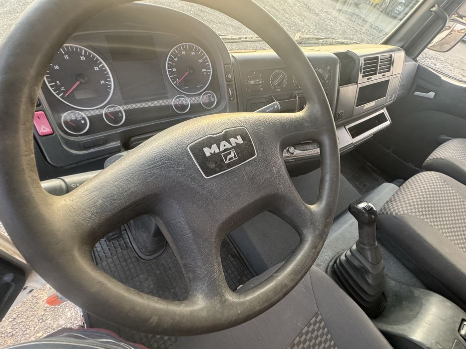 Man TGL 180 basculabil pe 3 parti