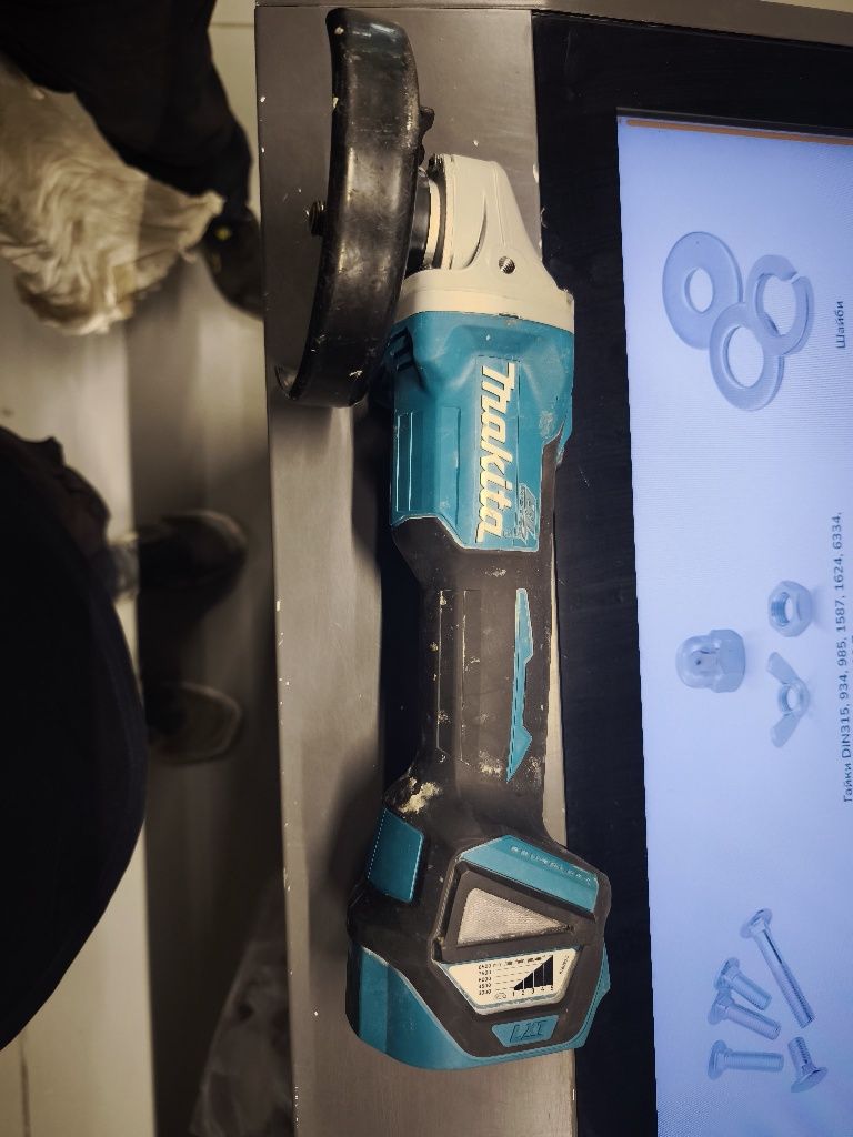 Акумулаторен ъглошлайф MAKITA DGA511