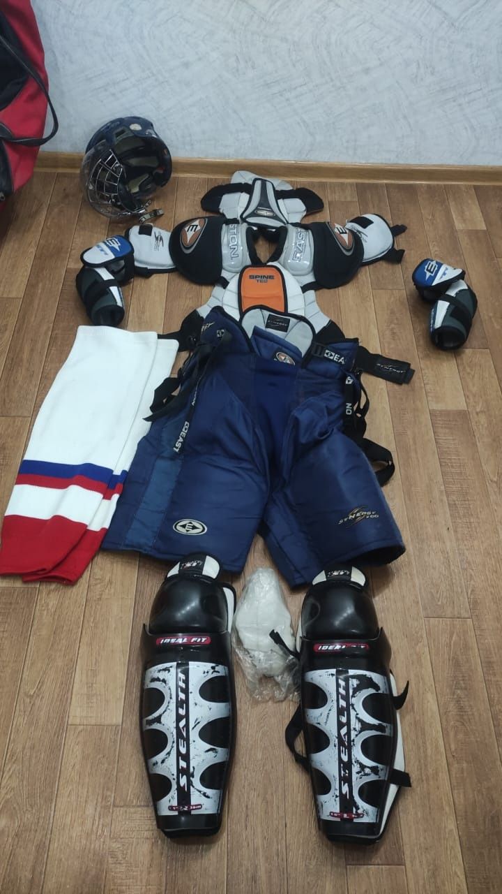 Хокейная форма б/у