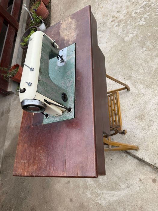 Masina de cusut Ileana