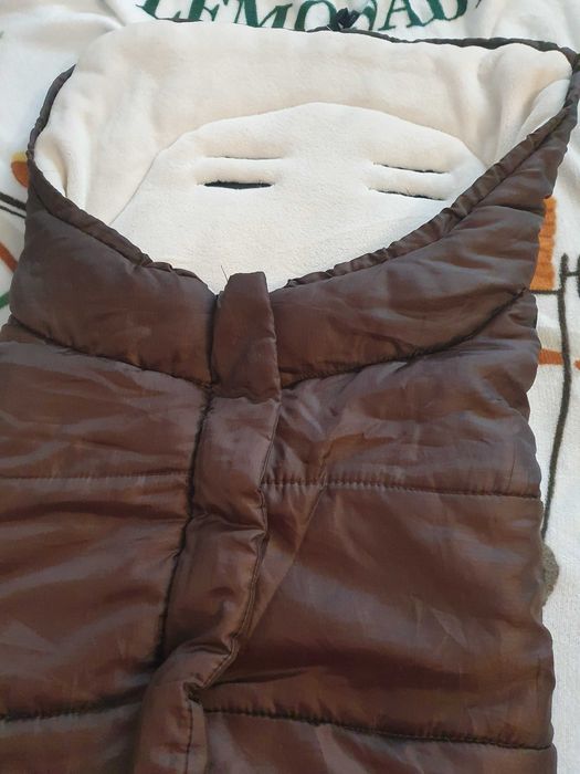 Vand husa de iarna carucior pret 30 lei