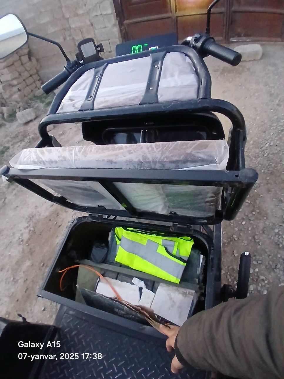 Elektro motorol muraviy