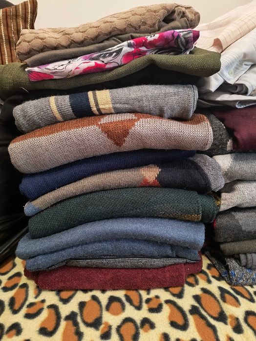 Дрехи на кг, опаковани в чувалче