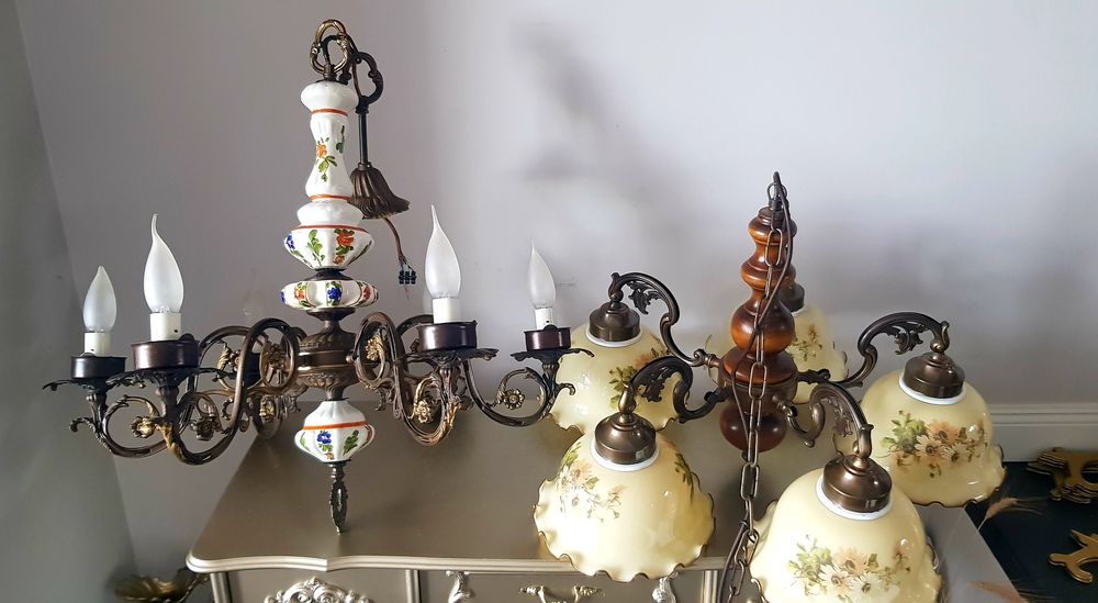 Candelabru vechi din bronz ceramică și lemn