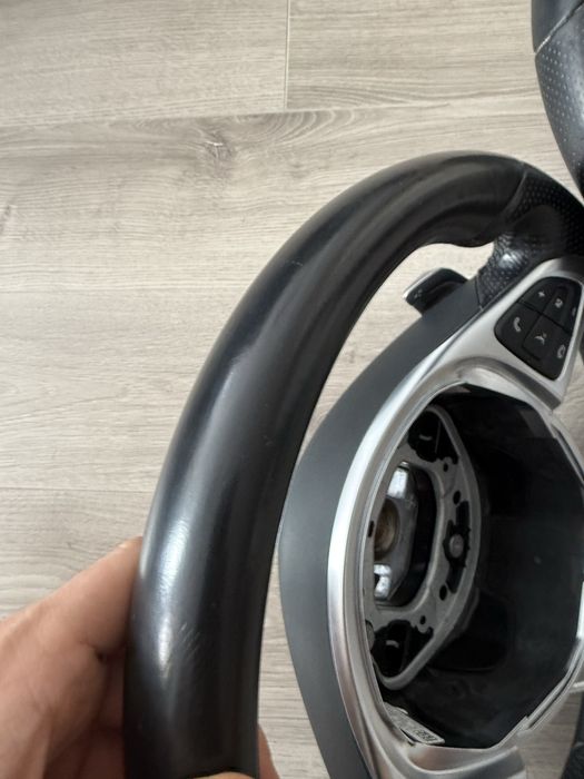 Волан Mercedes AMG W205 W213 червен или черен конец