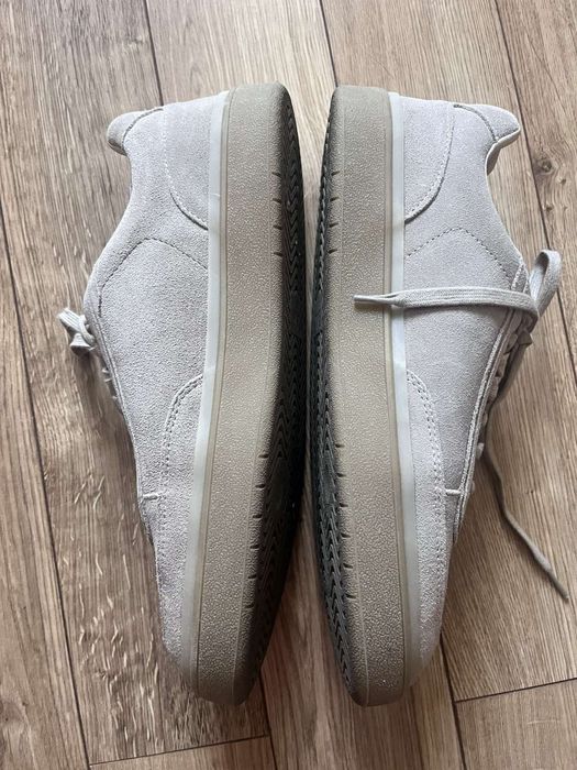 Кецове от естествен велур Zara