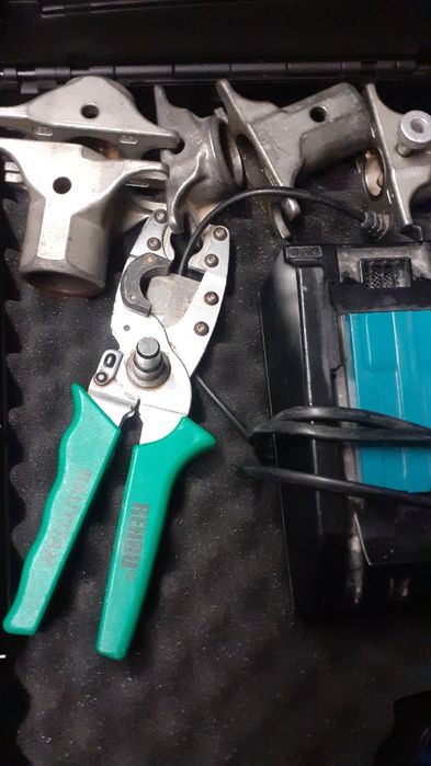 Rehau klauke  makita presa