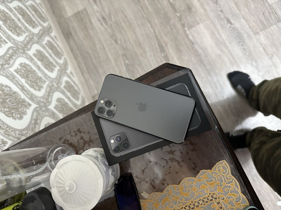 Iphone 11 pro 256 gb в идеальном состоянии