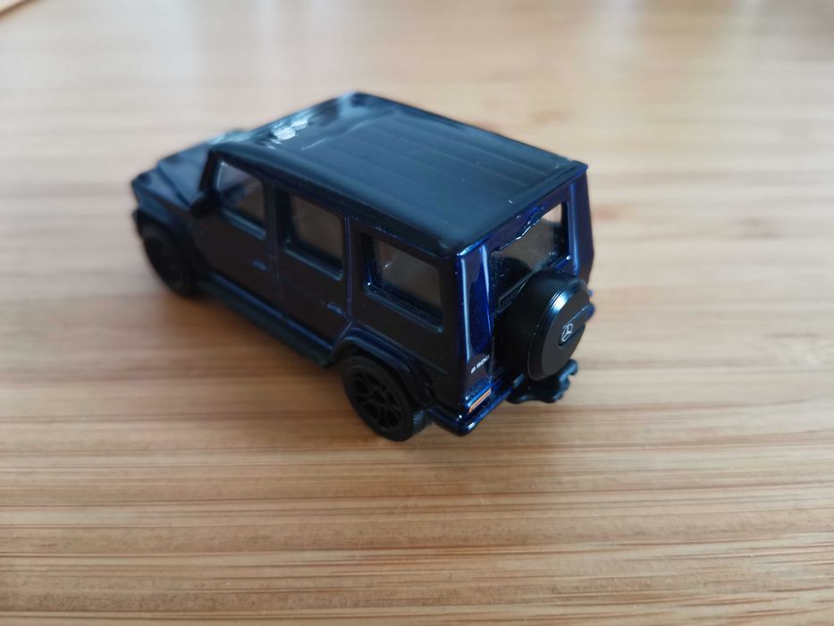 Mercedes G500 в 1:61