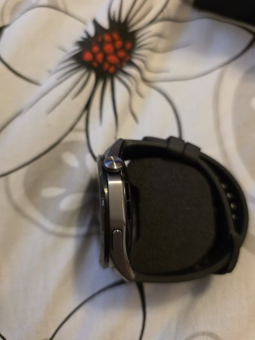 Huawei Watch gt4 impecabil în garanție încă 2 ani