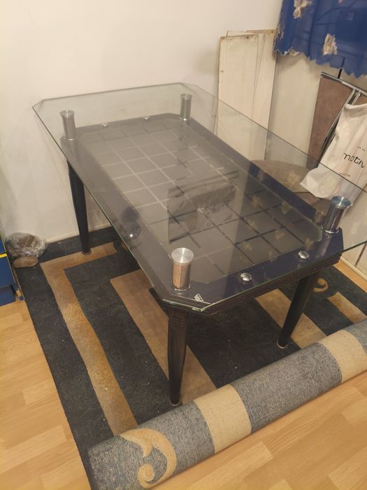 Стол кухонный стеклянный