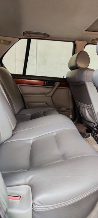 Тип двигателя: Бензиновый, рядный 6-цилиндровый или V8.
Тип двигателя: