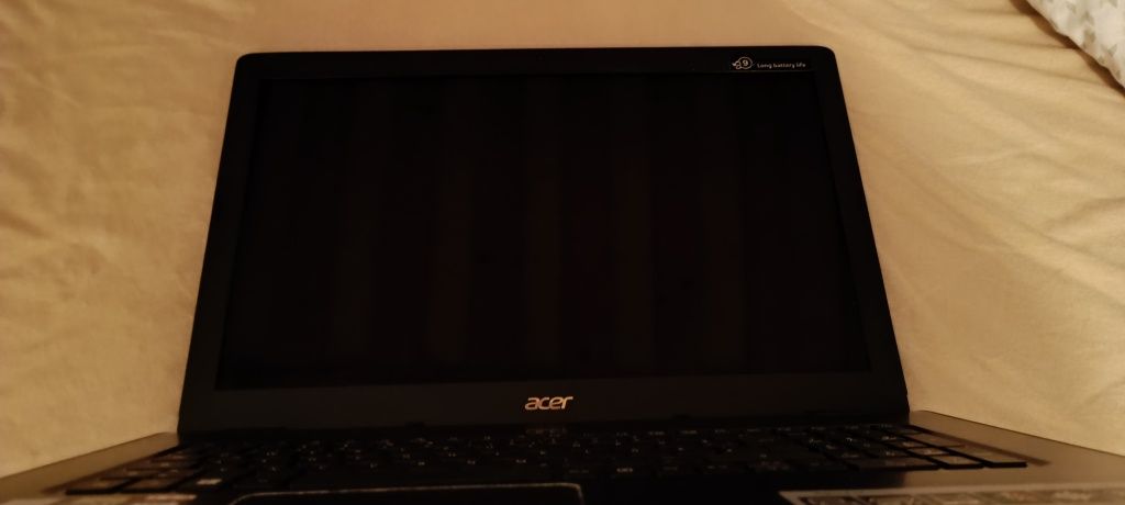 Vând laptop Acer Aspire E5-774G, CPU I5, 8GB DDR 4, Placa video GTX950