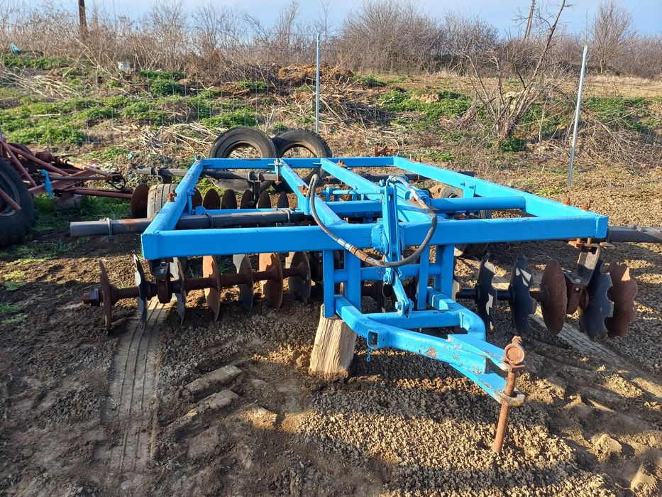 Vand  disc     5500 lei negociabil