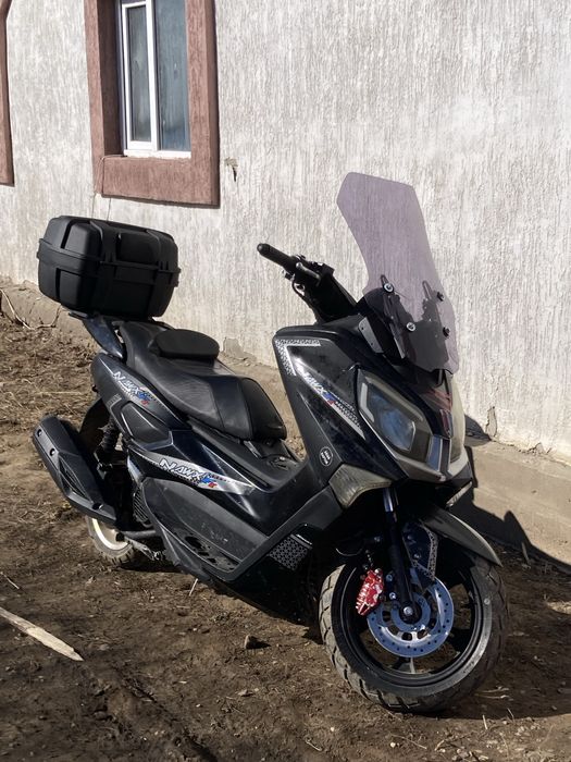 Продам мопед nmax