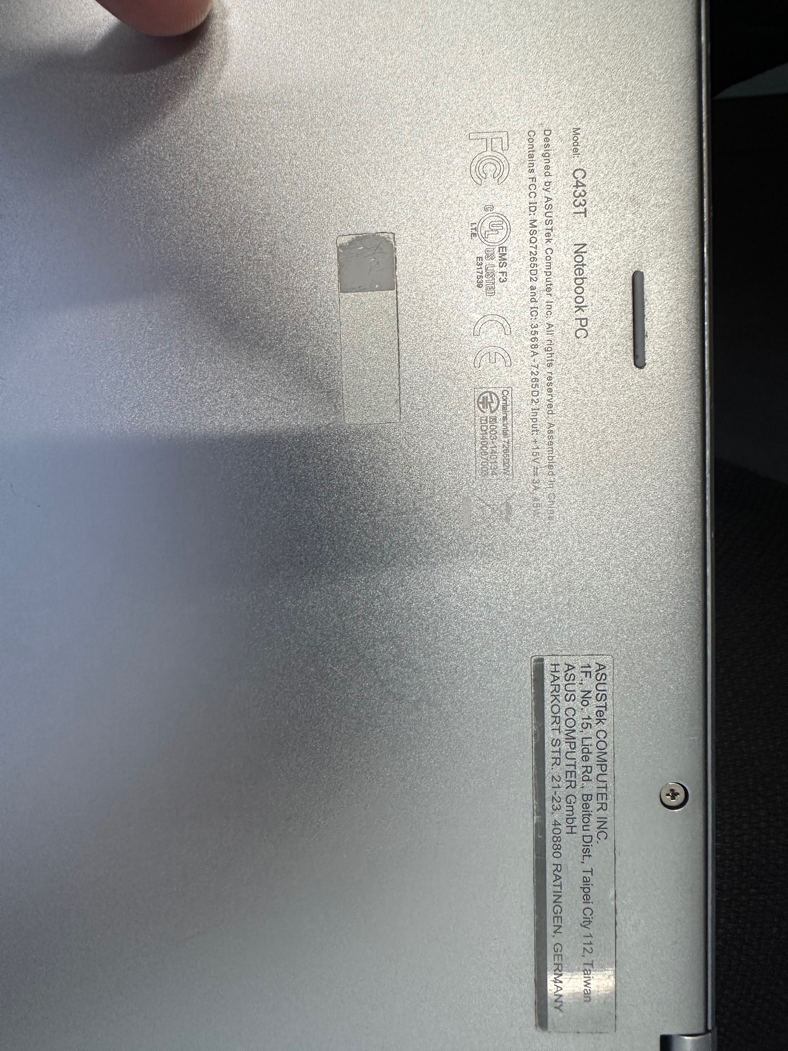 Лаптоп Asus C433T Notebook за части!