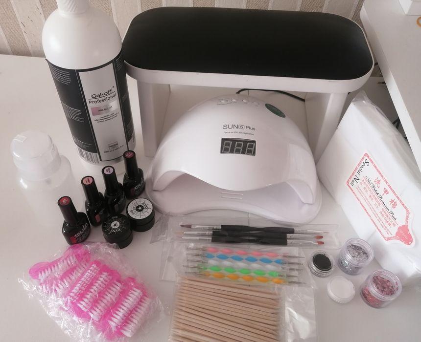 Продам набор для маникюра