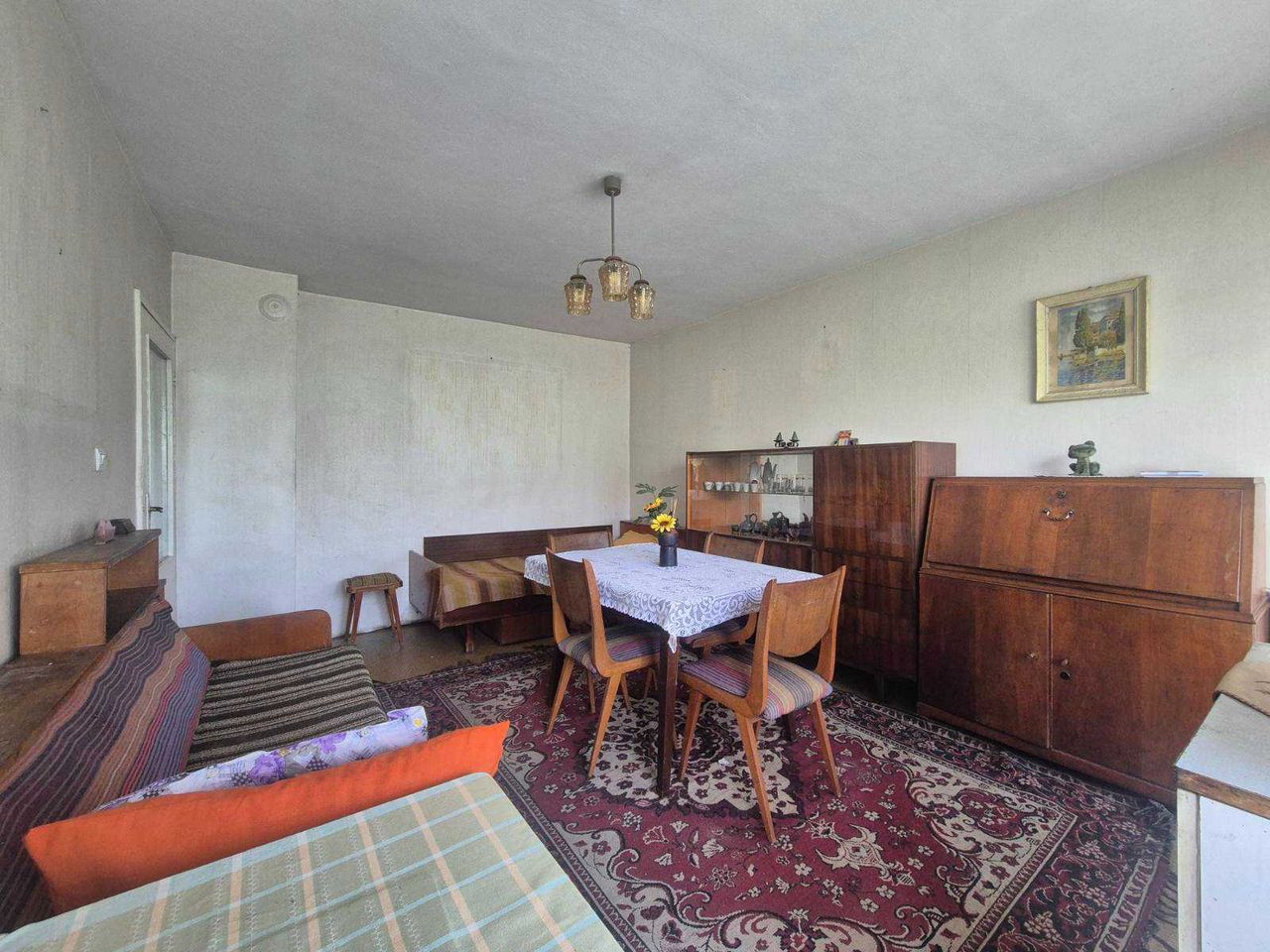 Продава се Двустаен апартамент в Русе, Родина 2 - 61 кв.м за 1123 €/кв.м - Снимка #2