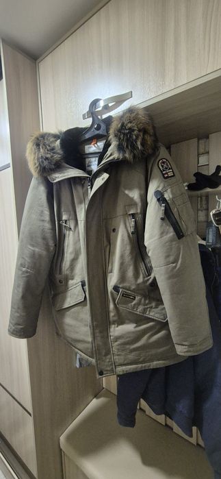 Продам абсолютно новую мужскую зимнию парку.