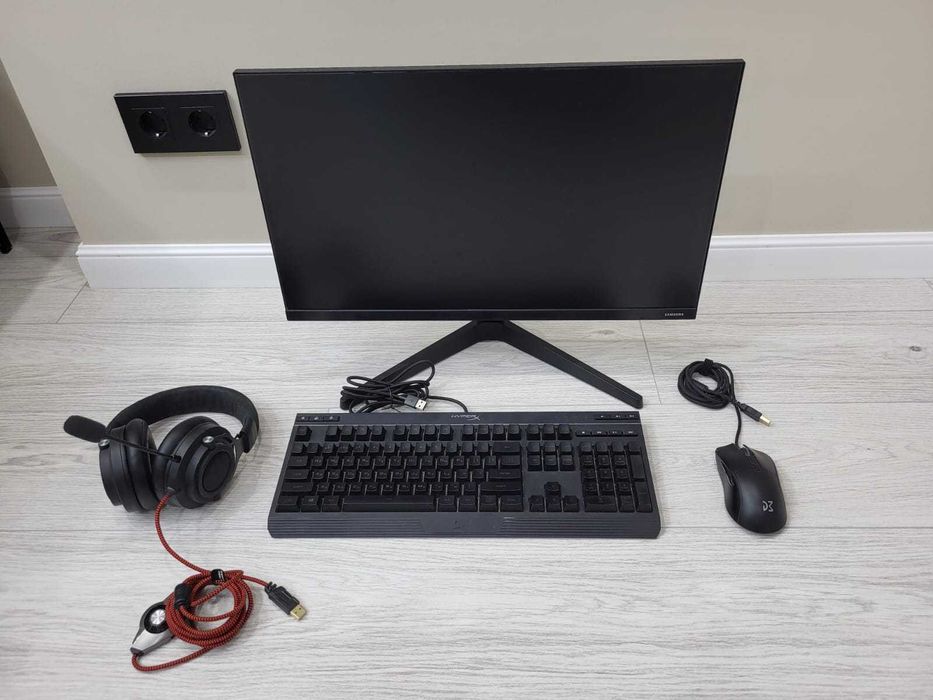 Готовый комплект игровых девайсов + монитор